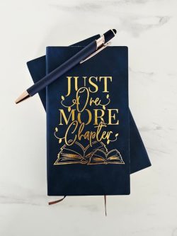 AGENDA "JUST ONE MORE CHAPTER" (AZUL MARINO)