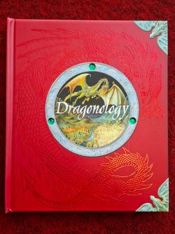DRAGONOLOGY (INGLÉS)